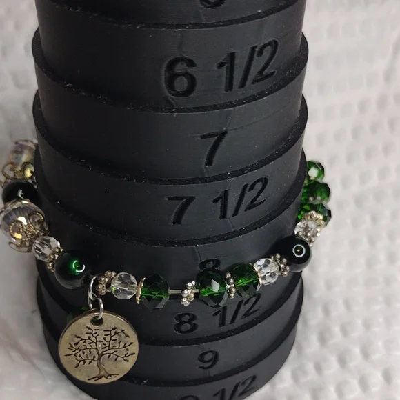 Green and Silver Beaded Bracelet with Charm - Picture 6 of 7